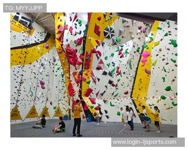 实时新闻南京攀岩队中路突破的成就与挑战分析及未来发展方向探讨